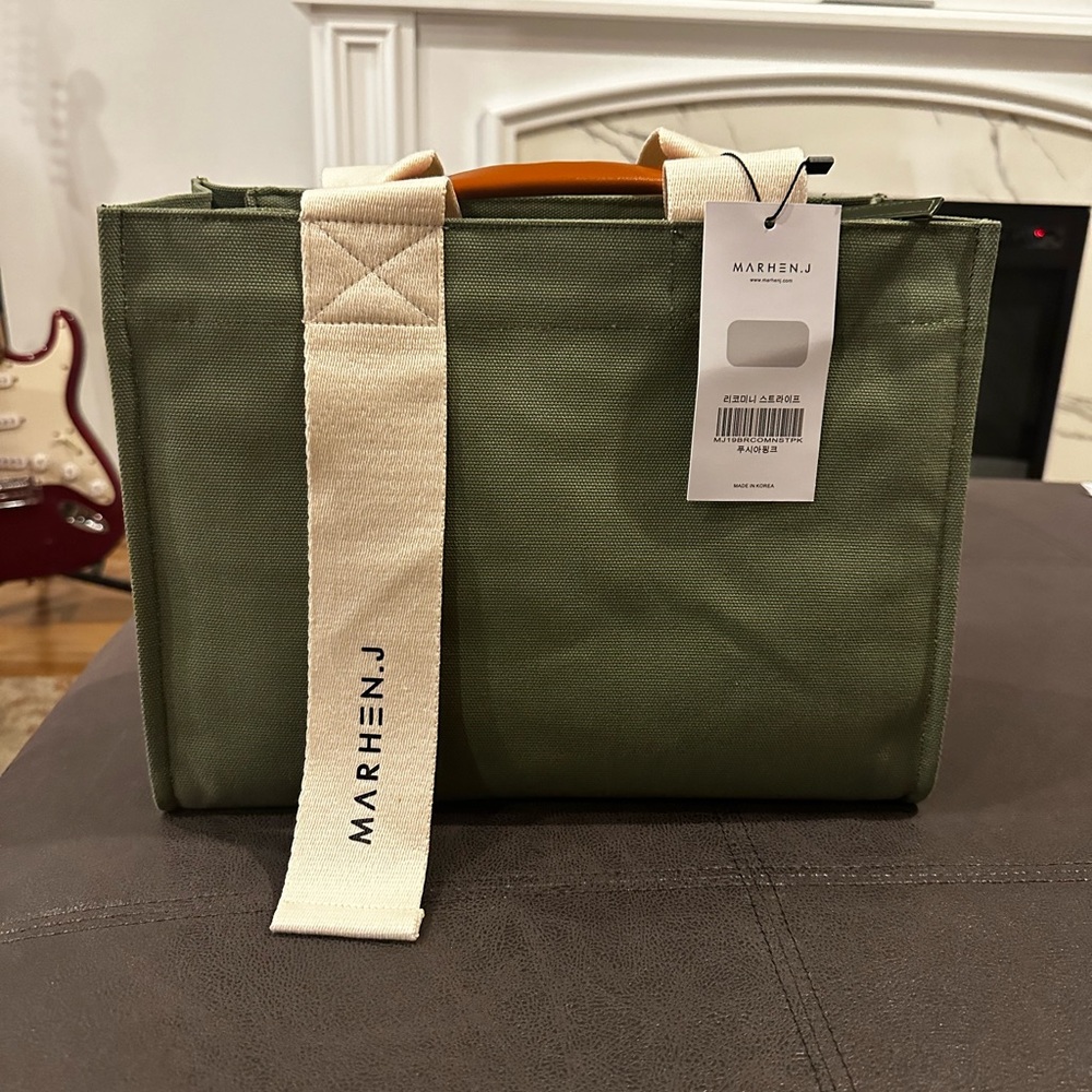 Tote bag with crossbody strap
